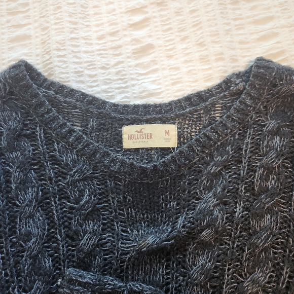 Navy Hollister Knitted Sweater Size M - Picture 2 of 7